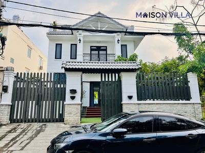 Cho thuê biệt thự có hồ bơi  full nội thất- đường lê văn lương, thị trấn nhà bè 2