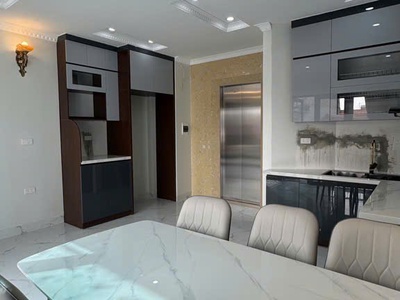 Nhà đẹp ở ngay - phân lô hoàng quốc việt - ngõ nông - ôtô - 49m 6tầng thang máy- 15 tỷ hơn 1