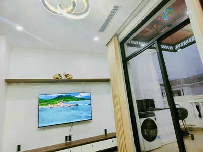 Cho thuê căn hộ 2 ngủ giá siêu rẻ Vinhomes Marina 2