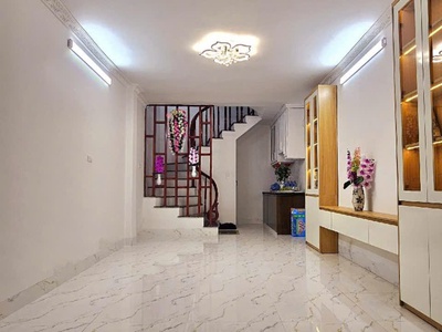 Bán Nhà Khương Trung - Thanh Xuân , DT 30m2 , Giá hơn 5 tỷ , Full nội thất , Nhà Thoáng 0
