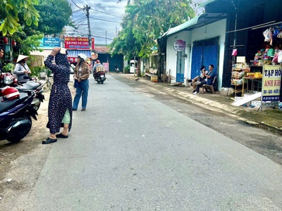 Nhà mới rất đẹp ngay mặt tiền thới tam thôn 16 chợ ba bầu giáp tân chánh hiệp q12 3