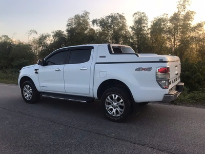 Mình cần bán chiếc xe ford Ranger lIMITED đời 2021. 2