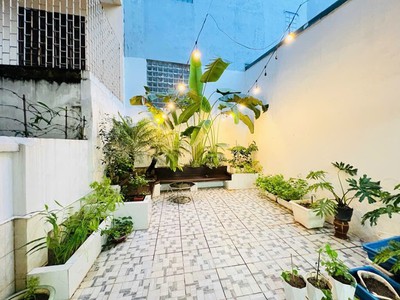 Nhà đẹp Ba Đình với 3 mặt thoáng vĩnh viễn x mặt tiền 5m, dòng tiền tốt. 2