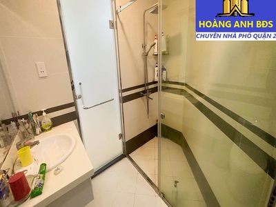 Bán nhà mặt phố MTKD  Chưa đến 63 tr/m2   Đường Nguyễn Duy Trinh, Quận 2   2 tầng 3 pn 3 wc 4