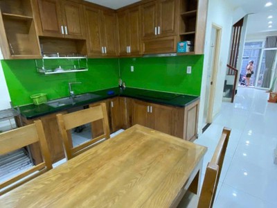 Bán nhà an dương vương, phường 14, quận 6. dt 49m2 x 4 tầng  3.5 x 14 . giá 6 tỷ tl . 2