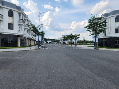 Ngân hàng acb thanh lý lô đất đối diện kcn đức hòa 3 long an giá 800tr/140m2, sổ sẵn 0