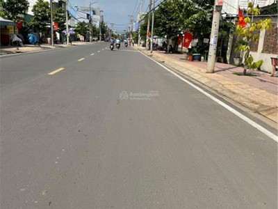 Cần bán lô vị trí đẹp gần uỷ ban phường hiệp hoà dt 5x18m, sổ riêng thổ cư giá chỉ 3, 8 tỷ lh 1