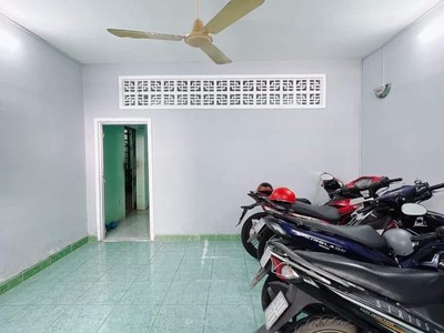 Nhà hẻm 106 đường hòa hưng quận 10, 84m2, 2 tầng, ngang 6m nở hậu, chỉ 9.6 tỷ. 2