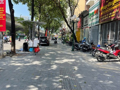 Bán nhà mặt phố khuất duy tiến, thanh xuân, dt 107m2x5t, mt 4.5m, kinh doanh, vỉa hè 46 tỷ 0