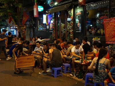 Bán biệt thự vinhomes riveside mặt phố nguyễn lam, long biên, giá hơn 90 tỷ 2