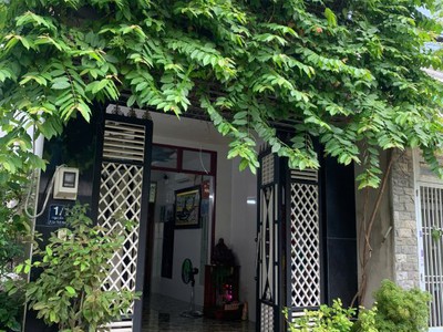 Quận tân phú    cho thuê mb kinh doanh góc 2 mt , giá rẻ 7 tr / tháng,  vị trí kinh doanh 1