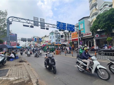 Nhà mặt tiền điện tích khủng - hàng hiếm - chỉ vỏn vẹn có hơn 7 tỷ 0