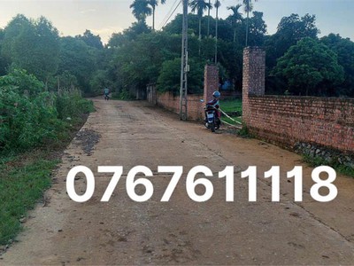 Bán đất đồng bèn đông xuân quốc oai, ô tô tránh nhau,lô góc 620m, mt30m, dư 4 tỷ 0