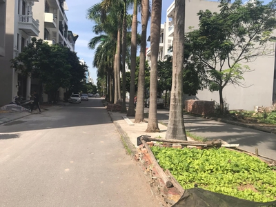 Cần bán gấp 75m2 đất số 170 phố Phùng Chí Kiên kđt An Phú 0