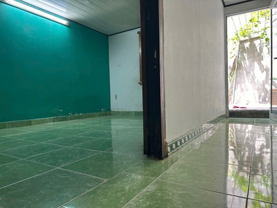 Bán nhà mặt tiền Trường Sơn Dt : 90,3m2 Giá bán : 8ty Minh Nhật 0