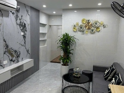 Bán b13 tập thể bệnh viện bạch mai. tầng 1 khu cán bộ nhân viên bệnh viện 1