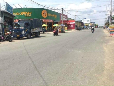 Chính chủ bán gấp lô đất cặp sát bách hóa xanh bình dương, sổ sẵn, giá chỉ 1,1 tỷ dân cư đông đúc 0