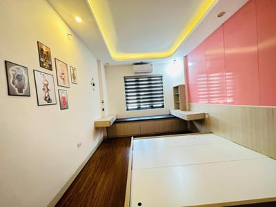 Nhà đẹp 4 tầng giữa trung tâm phố lụa hà đông 1