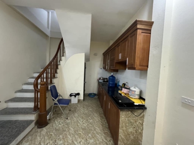 Nhà đẹp 4 tầng giữa trung tâm phố lụa hà đông 0