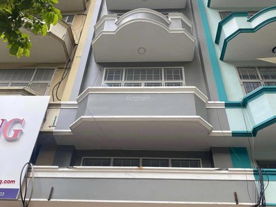 Chính chủ cho thuê nhà mặt tiền đường 125 an dương vương, phường 8, quận 5, thành phố hồ chí minh. 0