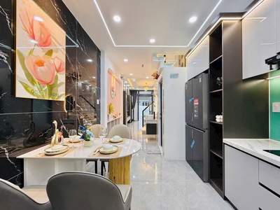 Bán Nhà Phố Đẹp Đường Phạm Văn Bạch, Phường 15, Quận Tân Bình 12