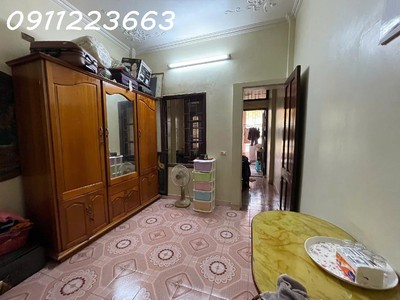 Bán nhà đẹp - phố 8/3, ngõ thông ba gác, gần ô tô - 6.9 tỷ 2