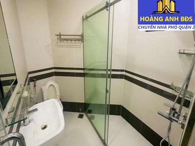 Bán nhà mặt phố đường ô tô thông  Chỉ 5 ty  NN  Đường Nguyễn Duy Trinh, quận 2   2 tầng 3 pn 2 wc  7 2