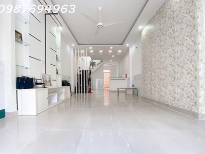 Q7 trần xuân soạn nhà đẹp ở ngay đón tết vài bước ra mặt tiền 4.3x20m, chỉ 7t tl 0