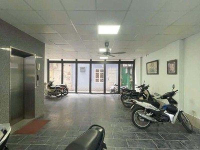 Bán toà nhà cổ linh-đàm quang trung, 170m x 7tầng, mặt tiền 9m, thoáng trước sau, ôtô tránh 3