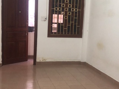 Cho thuê thuê nhà mặt ngõ kd phố thành công, 3 tầng, 56m2, 4 ngủ, 3wc, 14 triệu 4