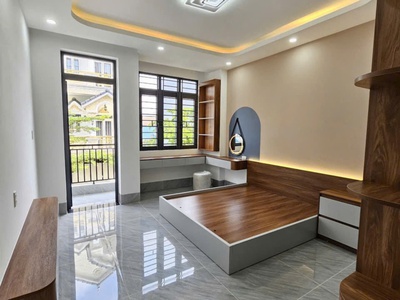 Cắt lỗ hơn 500 tr nhà 2 tầng 1 sân thượng gần AEONE Thuận An 3