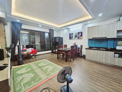 Bán nhà đẹp ngõ thông ba gác, 5 tầng, trung tâm võ chí công, cầu giấy 2