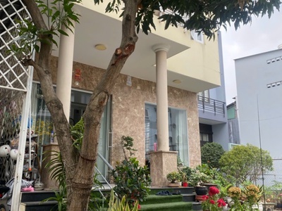 Biệt thự 2 tầng hẻm xe hơi khu dân cư bộ công an 160 nguyễn văn quỳ phú thuận quận 7, 322m2 chỉ 20 2