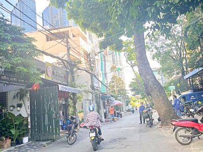 Cho thuê toà nhà địa chỉ 38 Mê Linh, Phường 19, Quận Bình Thạnh. 8 Tầng, 900m2 chỉ 180tr 3