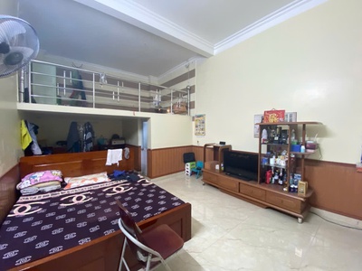 Bán Đất tặng Nhà 2 tầng độc lập sân cổng riêng đường Nguyễn Văn Hới 1