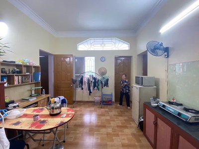 Bán Đất tặng Nhà 2 tầng độc lập sân cổng riêng đường Nguyễn Văn Hới 3