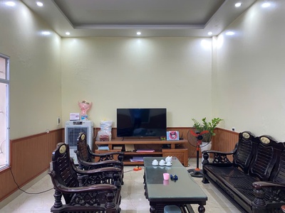 Bán Đất tặng Nhà 2 tầng độc lập sân cổng riêng đường Nguyễn Văn Hới 5