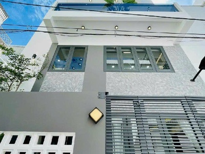 Nhà Mới Đẹp Lê Đức Thọ 7,5m x 7,5m x 5 Tầng Lô Góc HXH Tặng Nội Thất - chỉ 7,x Đ 0