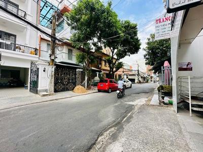 Cho thuê MBKD  6x15m  Hẻm xe tải Lê Văn Sỹ, P1, tân Bình 0