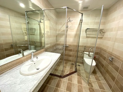 Bán Tòa Văn Phòng 9 Tầng Mặt Phố Khâm Thiên.Vị Trí Đắc Địa. DT 290m2. Giá 130 TỶ 9