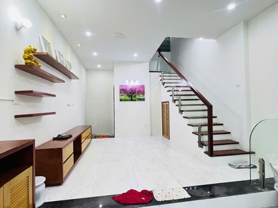 Nhà đẹp,ở ngay, Kim giang, 30m2, 5T, MT4m, cách ô tô 10m, chỉ 5.95 tỷ. 2