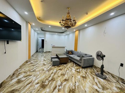 Chung cư mini cổ linh, 85m x 7tầng, thang máy, vỉa hè, ôtô tránh, dòng tiền 100tr/tháng 2