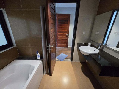 Nhà đẹp ngọc thuỵ, 90m x 5tầng, sân vườn, gara ôtô, đồ gỗ nhập khẩu, ô chờ thang máy 4
