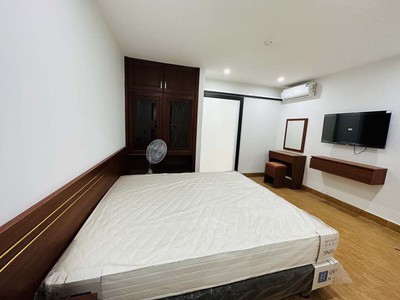 Chung cư mini cổ linh, 85m x 7tầng, thang máy, vỉa hè, ôtô tránh, dòng tiền 100tr/tháng 3