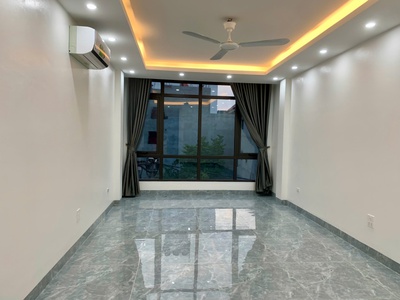 Cho thuê nhà kinh doanh tầng 1,2,3 nhà mặt đường 51 di ái  thôn dền  di trạch- hoài đức- hà nội 3