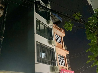 Cho thuê nhà kinh doanh tầng 1,2,3 nhà mặt đường 51 di ái  thôn dền  di trạch- hoài đức- hà nội 0
