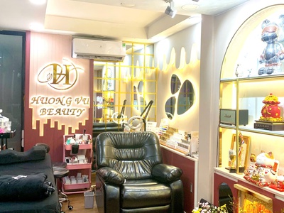 Sang tiệm nail  nối mi gía tốt nhất trung tâm sát bùi viện, cống quỳnh ,q1 2