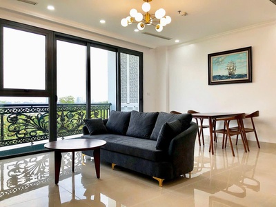 Cho thuê chdv 1 ngủ 1 khách 60m2 tại vệ hồ, tây hồ, ô tô đỗ cửa 1