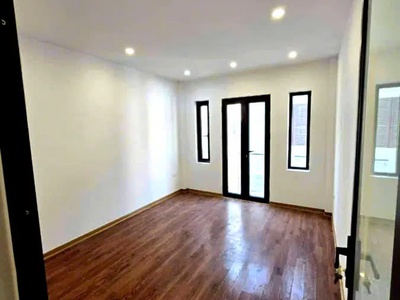 Nhà đẹp phố ngọc thụy 40m2,7 tầng, mặt tiền 4.2m, 10.5 tỷ.long biên.thang máy,kinh doanh,gâra 7 chỗ. 2