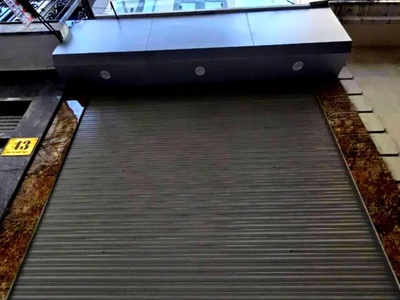 Nhà đẹp phố ngọc thụy 40m2,7 tầng, mặt tiền 4.2m, 10.5 tỷ.long biên.thang máy,kinh doanh,gâra 7 chỗ. 0